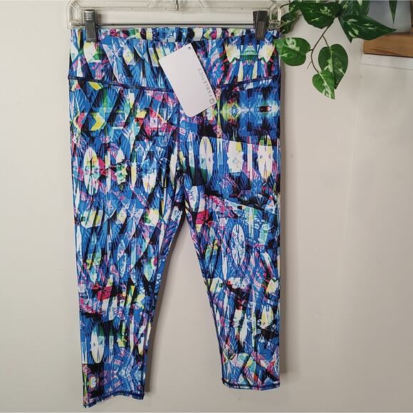 Fabletics Solar Powerhold Midrise Capri Leggings Small - Picture 2 of 11